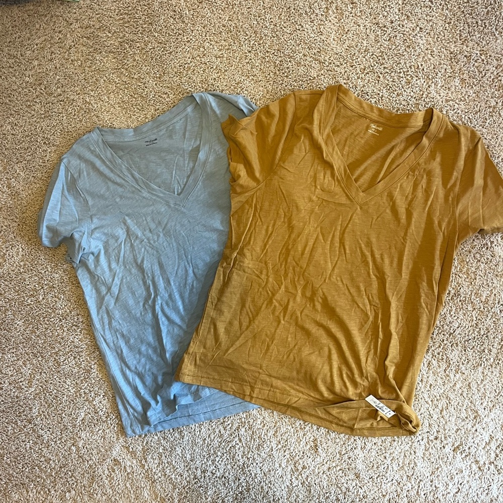 SOLD Bundle of Madewell V-Neck Tees